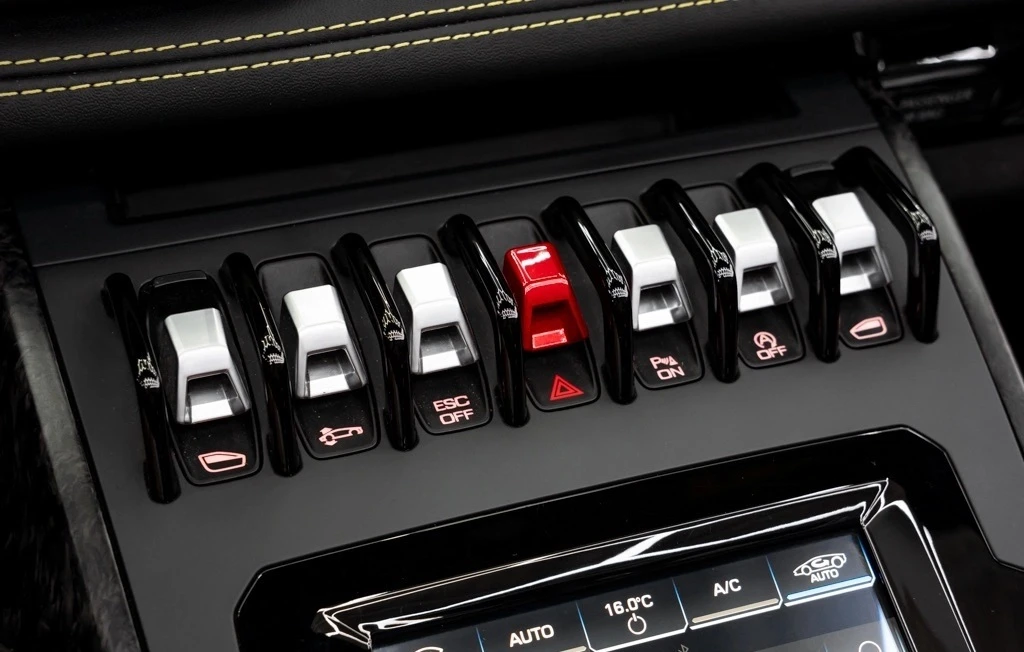 Lamborghini Huracan Evo Spyder - изображение 9