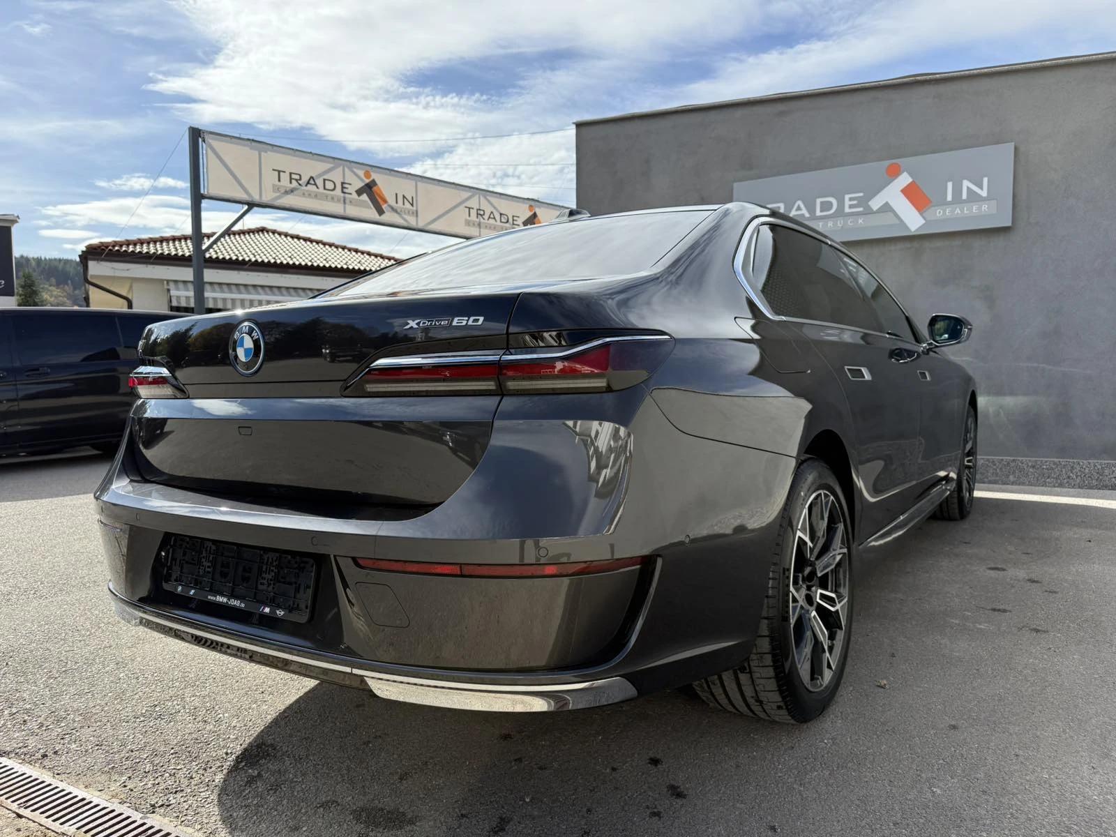 BMW i7 xDrive 60 - изображение 4