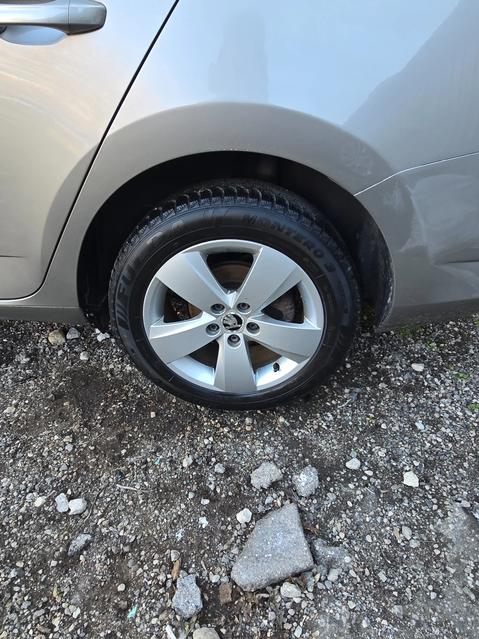 Skoda Fabia 1.2 TSI - изображение 6