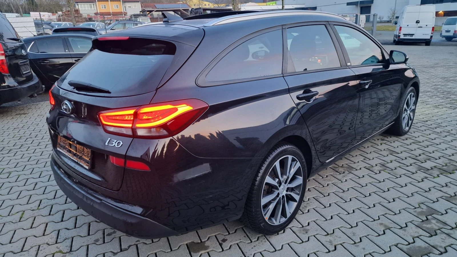 Hyundai I30 1.6CRDI PREMIUM �������� ��������  | Mobile.bg � ����������� 3