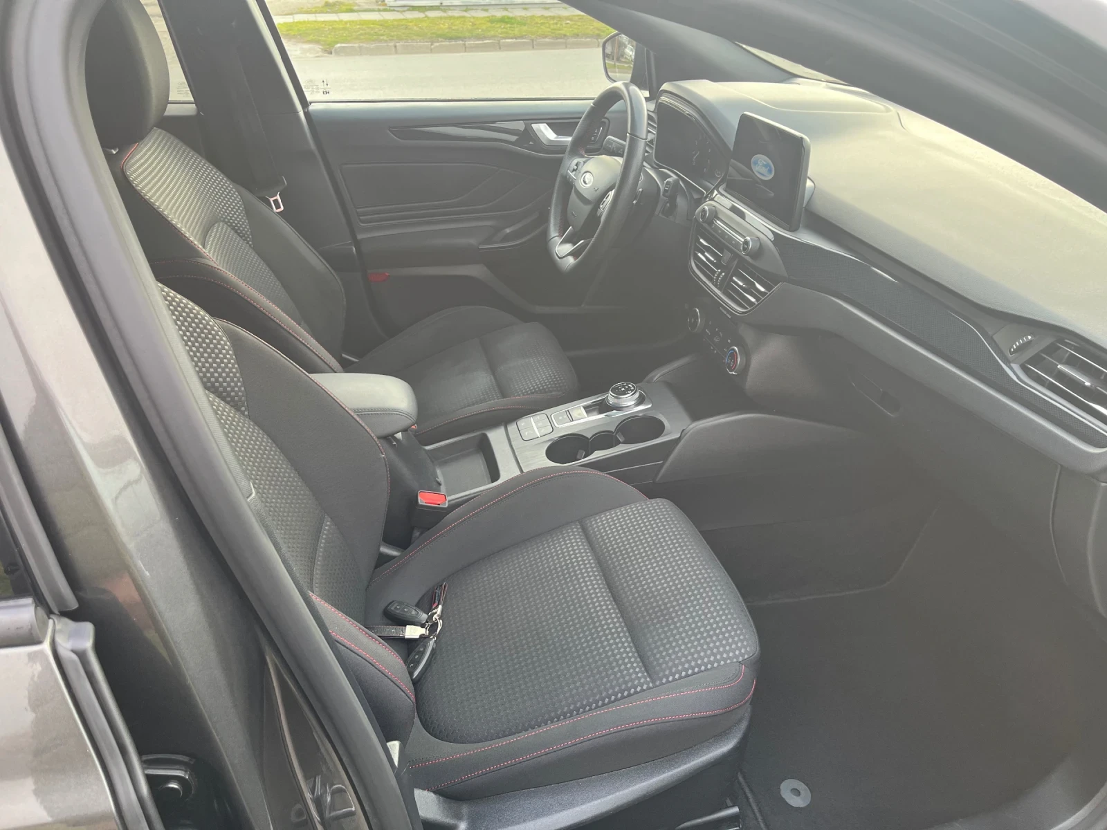 Ford Focus 1.0 Turbo ST line TopTop - изображение 8