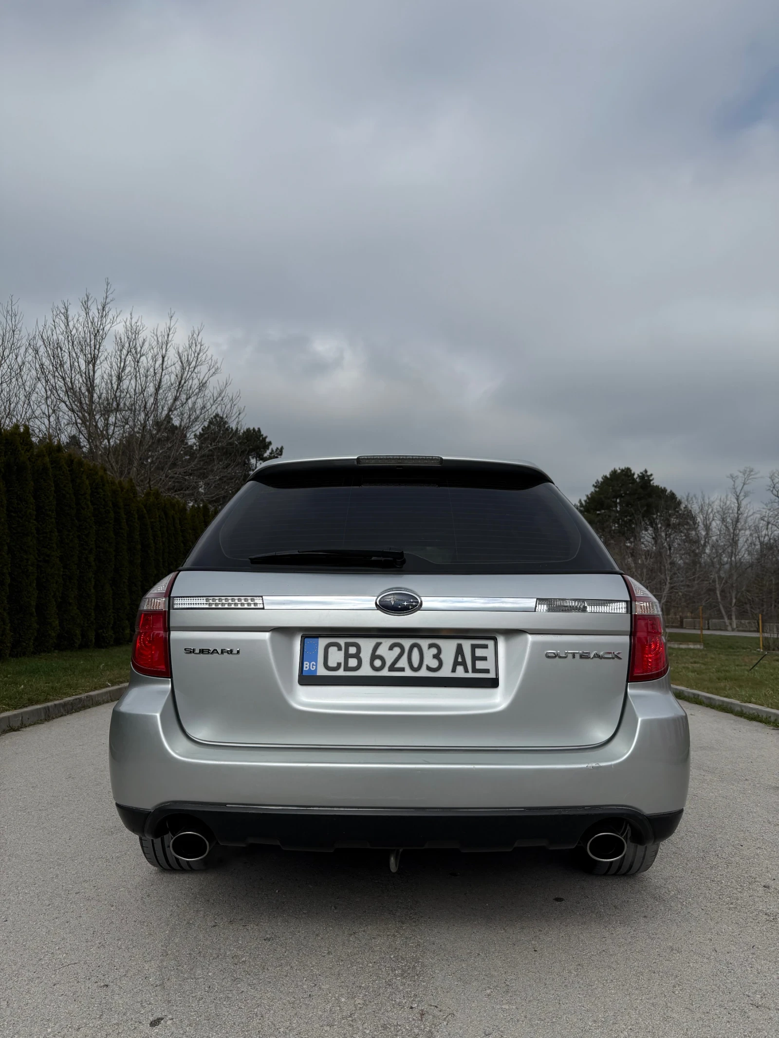 Subaru Outback 3.0r H6 , снимка 4 - Автомобили и джипове - 53865380