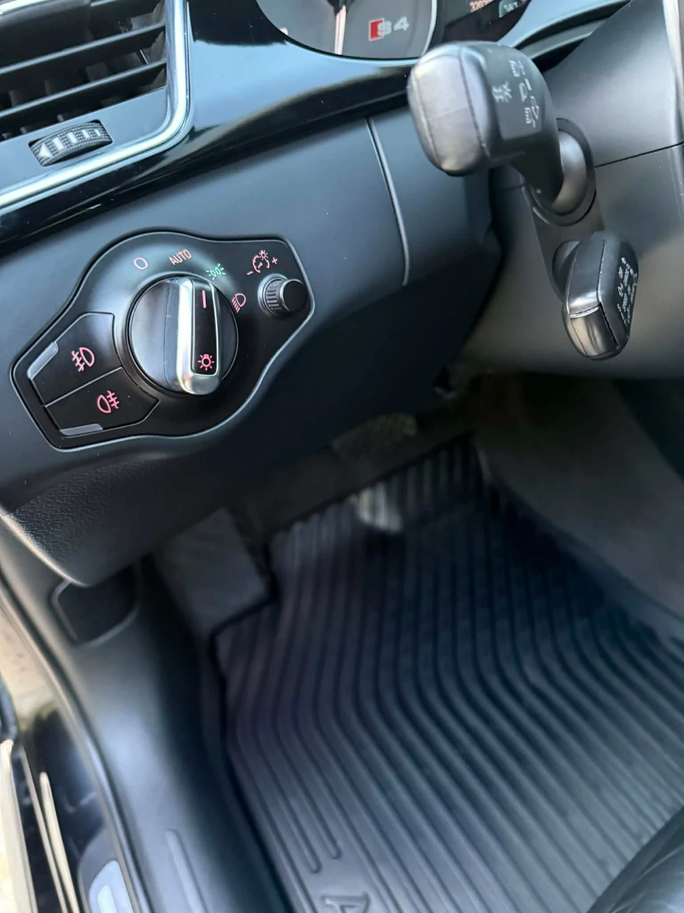 Audi S4, снимка 9 - Автомобили и джипове - 54431633