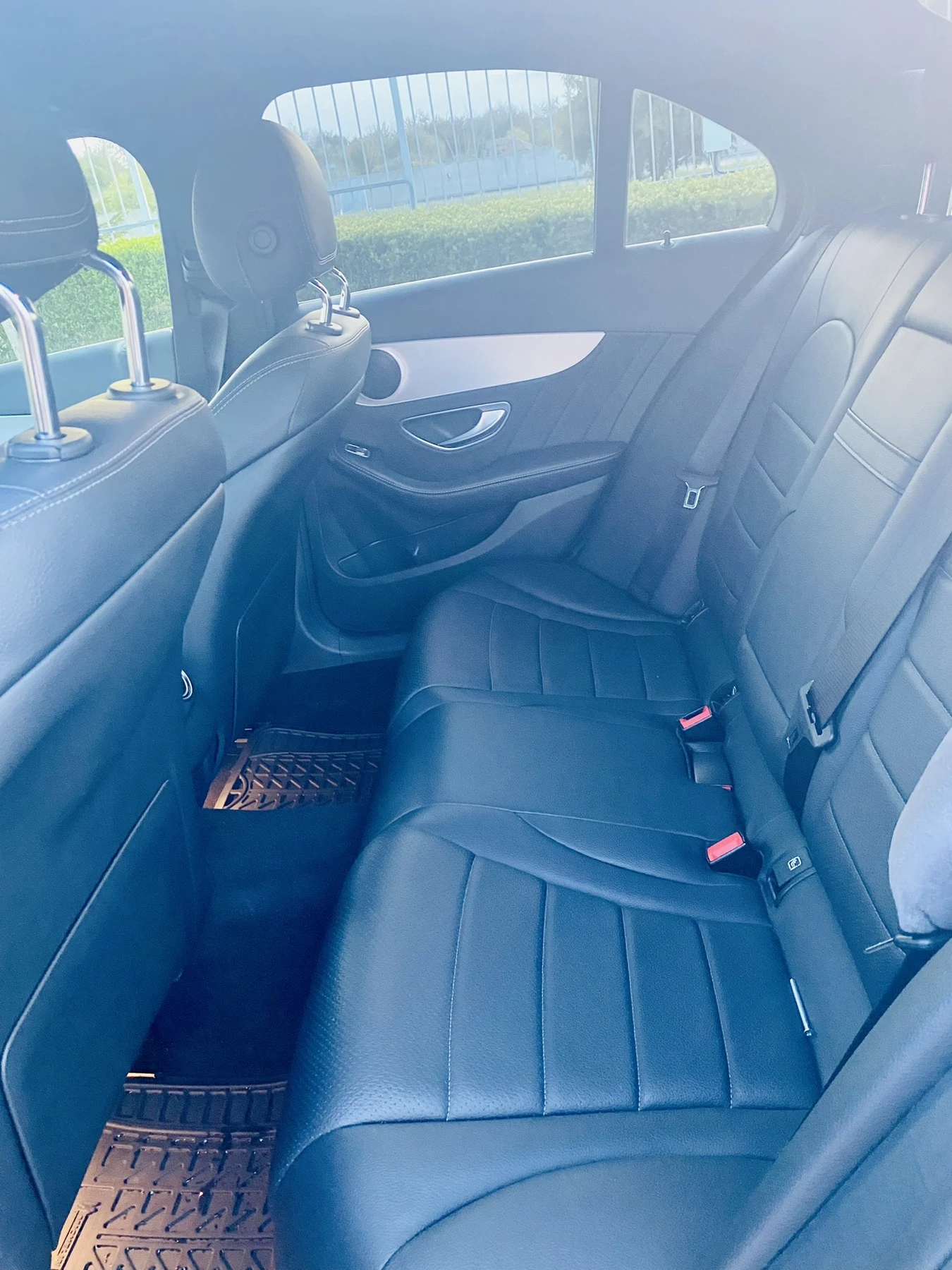 Mercedes-Benz C 250 AMG Line, снимка 14 - Автомобили и джипове - 54456487