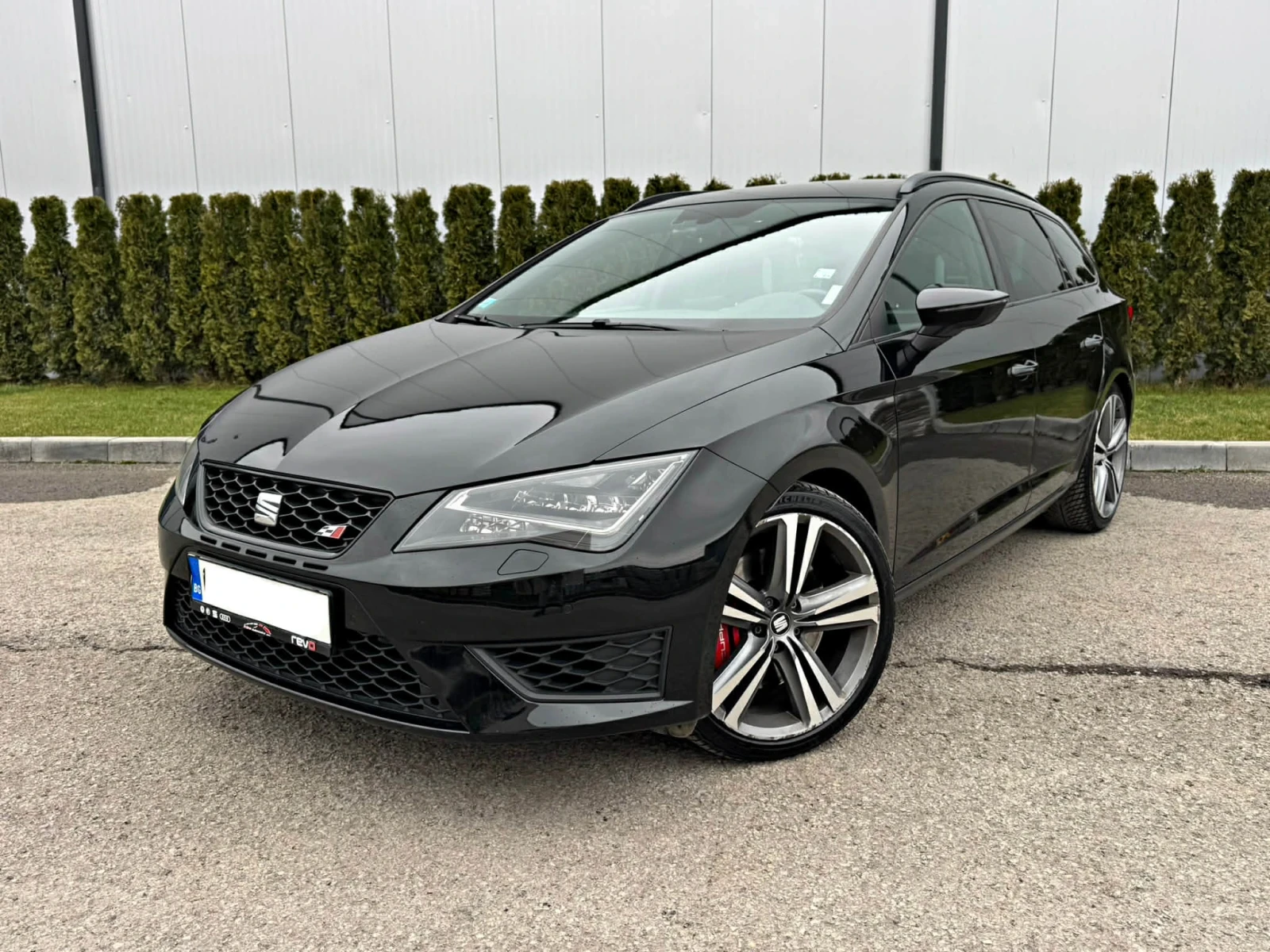 Seat Leon Cupra ST 290 | Пълна история (БГ), снимка 6 - Автомобили и джипове - 54723806