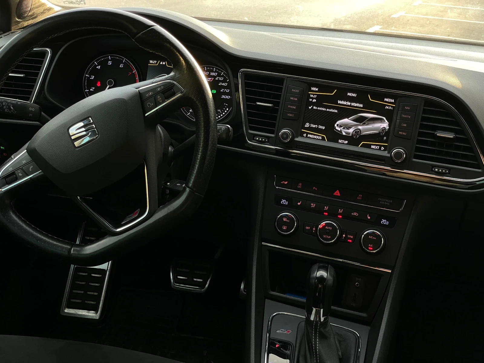 Seat Leon Cupra ST 290 | Пълна история (БГ), снимка 3 - Автомобили и джипове - 54723806