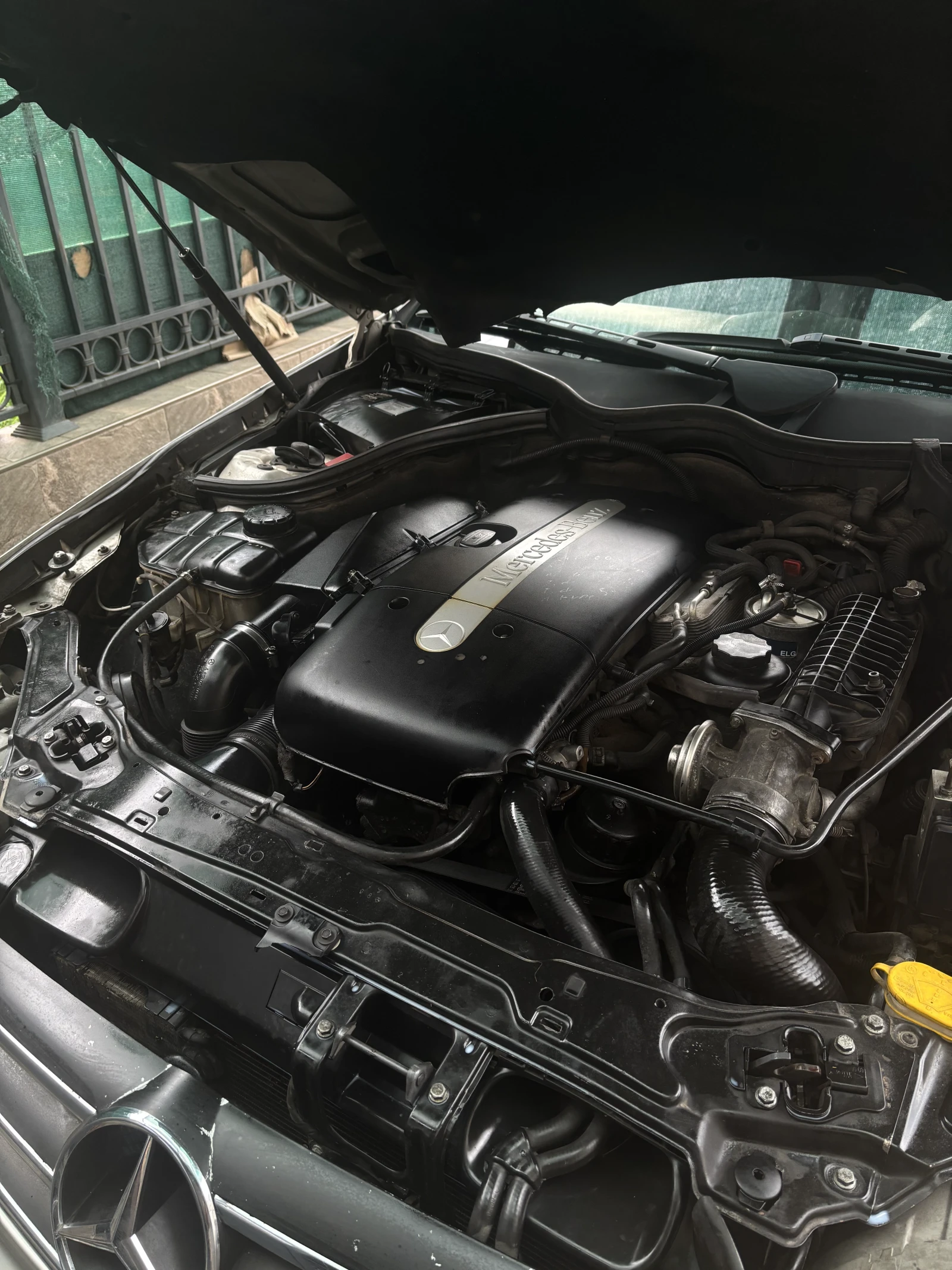 Mercedes-Benz CLK 270 CDi, снимка 11 - Автомобили и джипове - 54802849