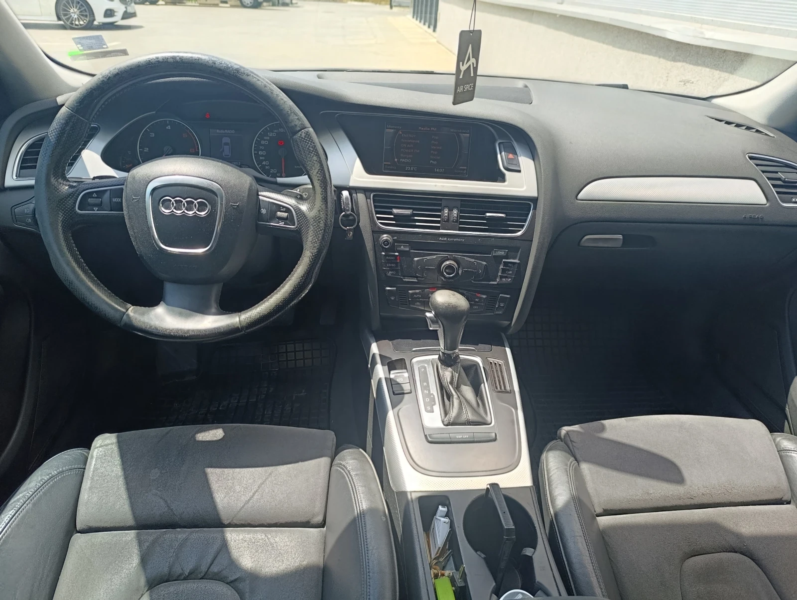 Audi A4 2.0 Common rail. Automat. Panorama., снимка 10 - Автомобили и джипове - 55174213