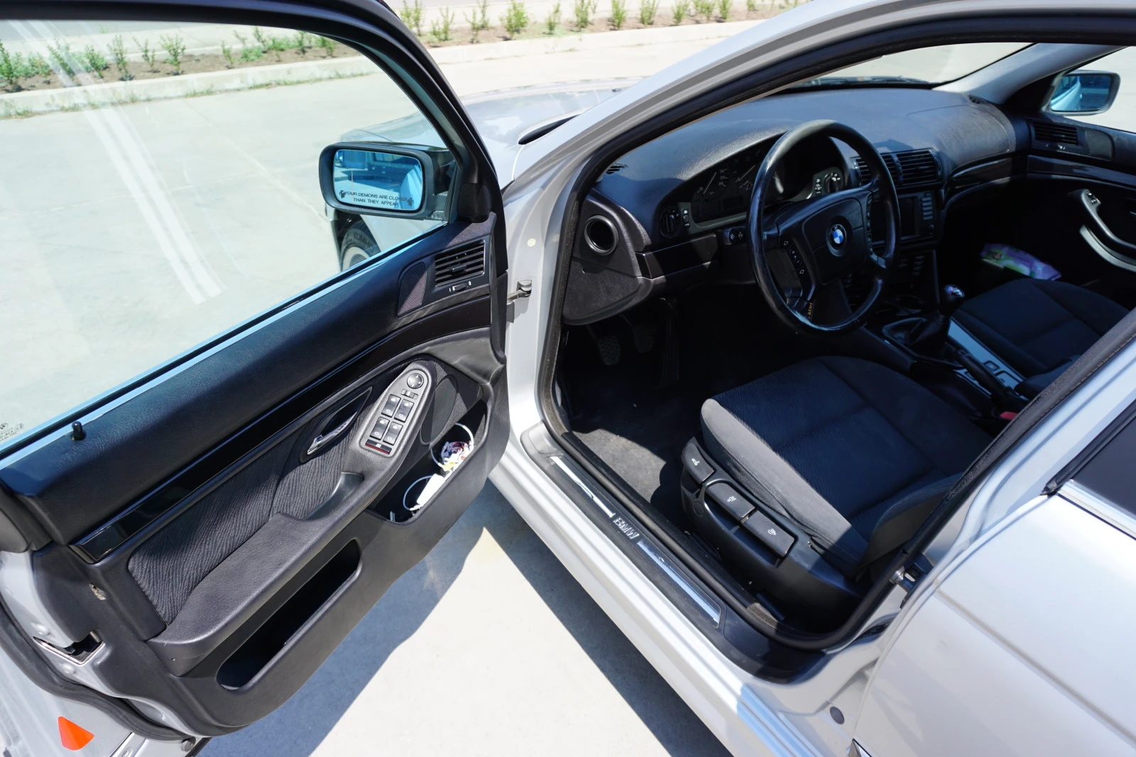 BMW 520 520i, снимка 11 - Автомобили и джипове - 55355029