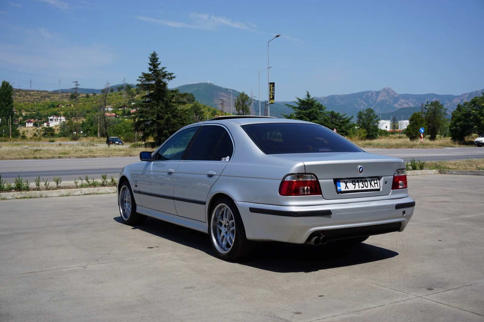 BMW 520 520i, снимка 7 - Автомобили и джипове - 55355029