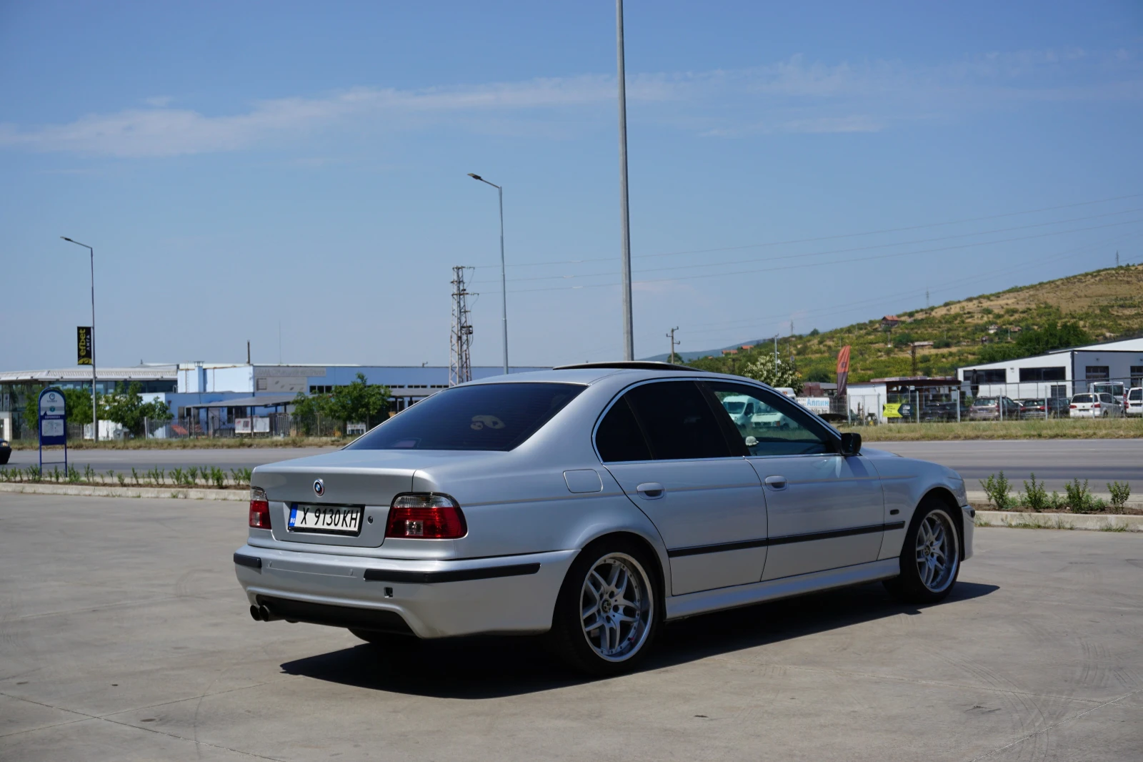 BMW 520 520i, снимка 5 - Автомобили и джипове - 55355029