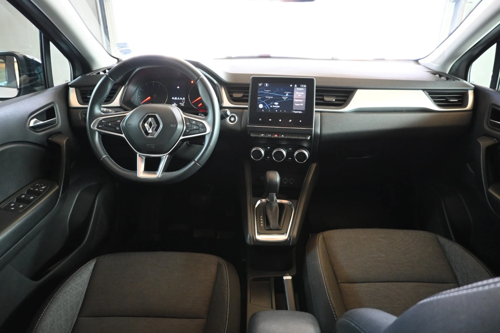 Renault Captur 1.3 Mild Hybrid Intense, снимка 8 - Автомобили и джипове - 55394070