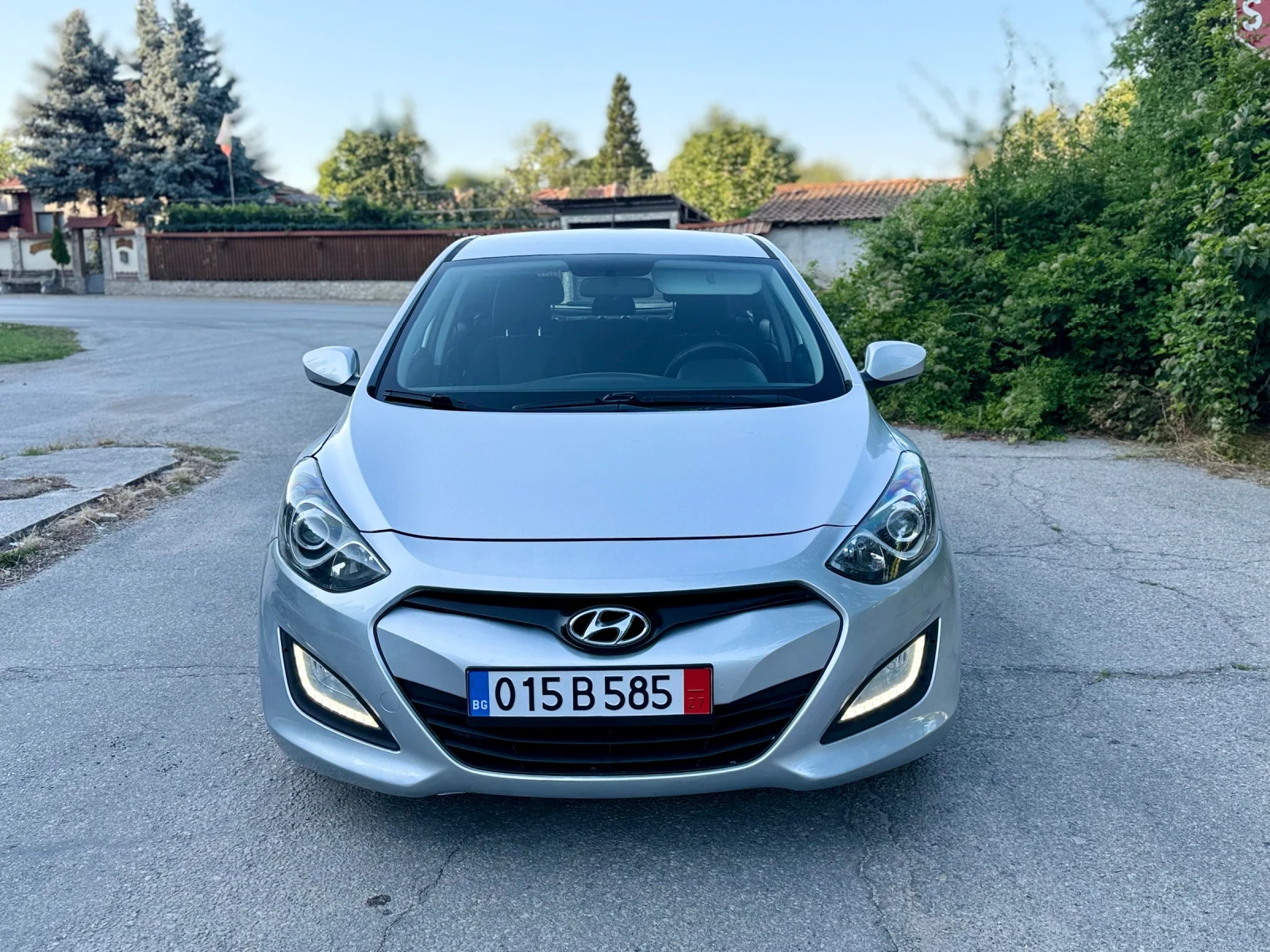 Hyundai I30 1.4CRDI* 90кс* 6 СКОРОСТИ* LED, снимка 2 - Автомобили и джипове - 55466845