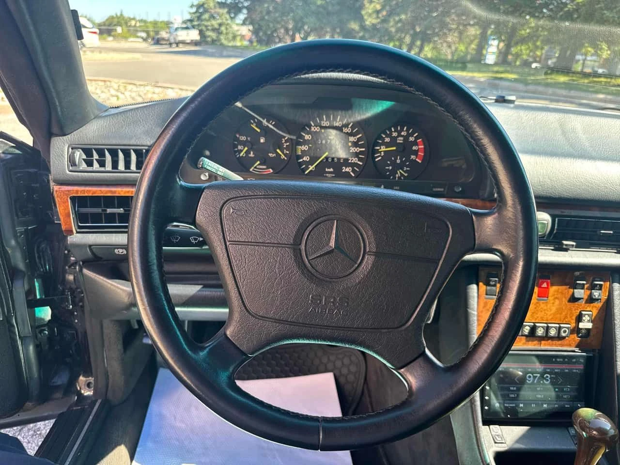 Mercedes-Benz 500 * 500SEC * АВТОКРЕДИТ БЕЗ ПЪРВОНАЧАЛНА ВНОСКА* , снимка 16 - Автомобили и джипове - 55485477