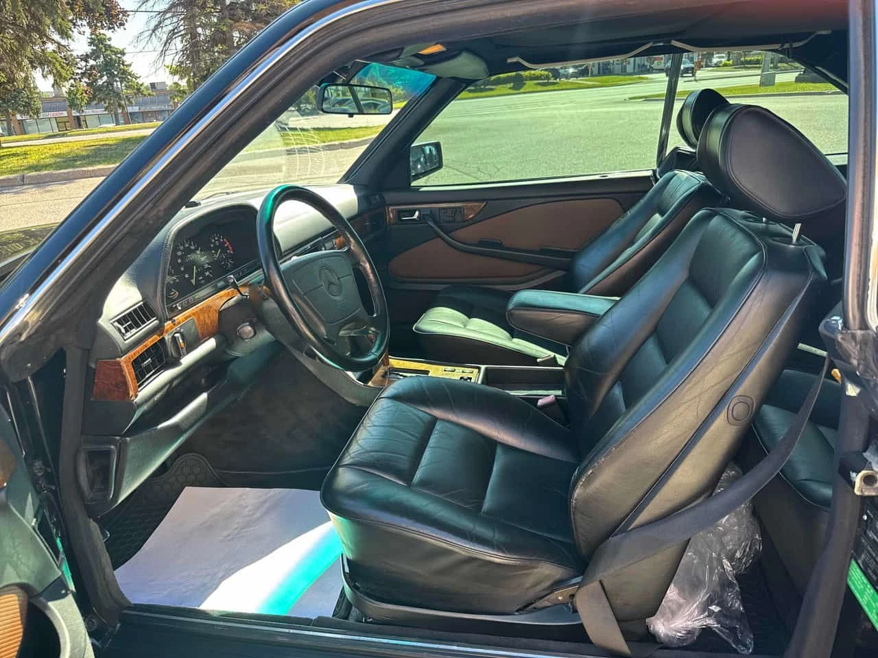 Mercedes-Benz 500 * 500SEC * АВТОКРЕДИТ БЕЗ ПЪРВОНАЧАЛНА ВНОСКА* , снимка 10 - Автомобили и джипове - 55485477