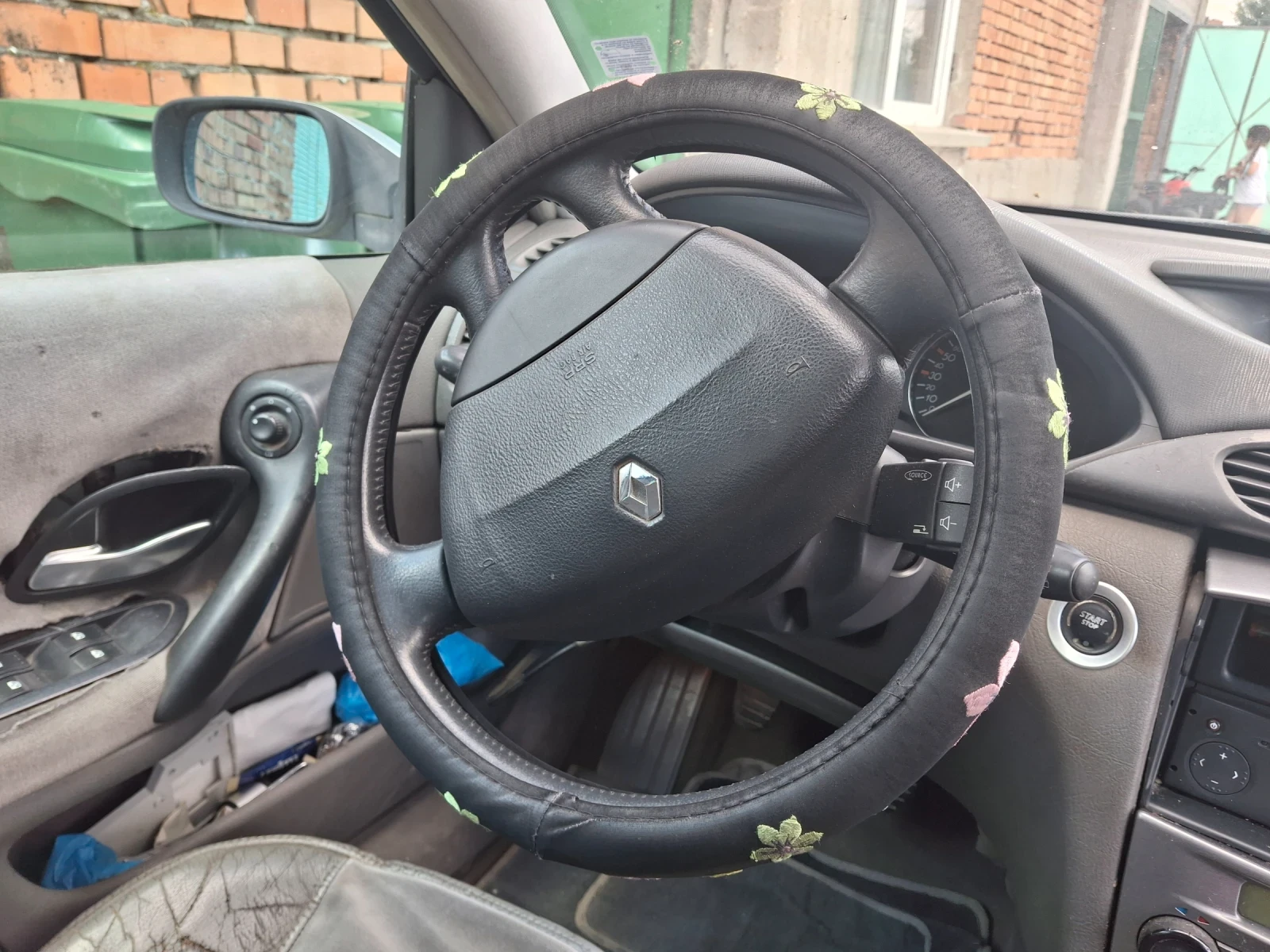 Renault Laguna, снимка 2 - Автомобили и джипове - 55709973