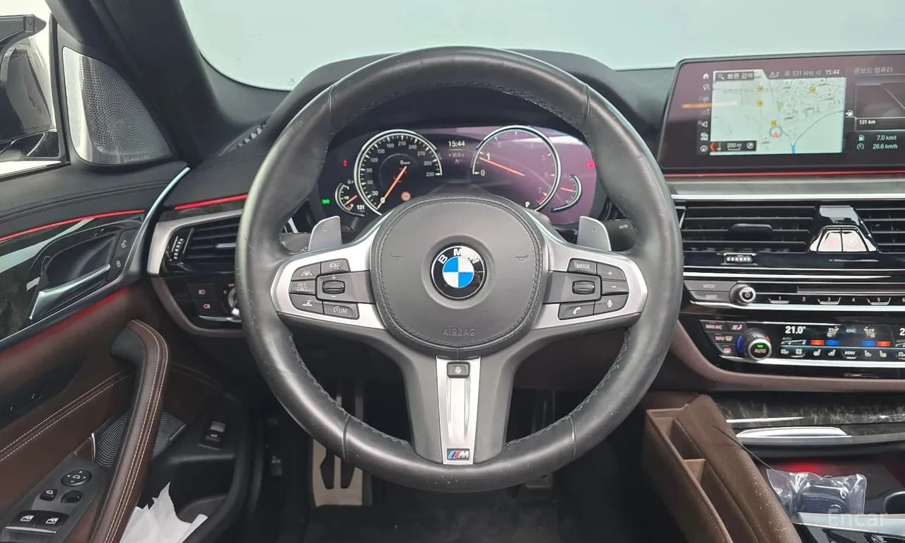 BMW 540 * 540i xDrive M Sport Plus * ЦЕНА ДО БГ, снимка 3 - Автомобили и джипове - 55939628