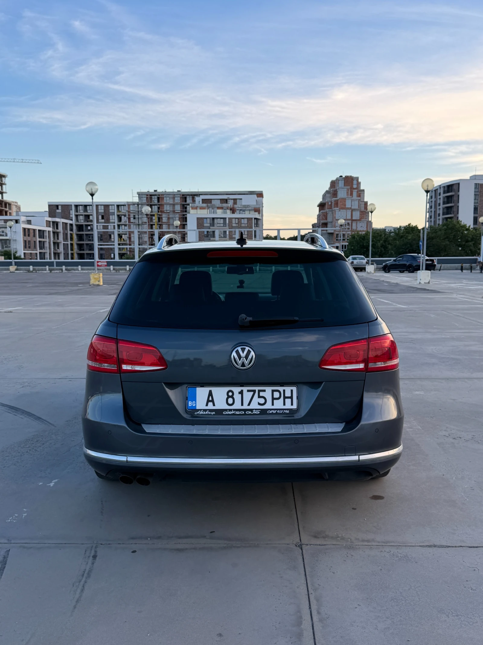 VW Passat 2.0TDI, снимка 4 - Автомобили и джипове - 56085983