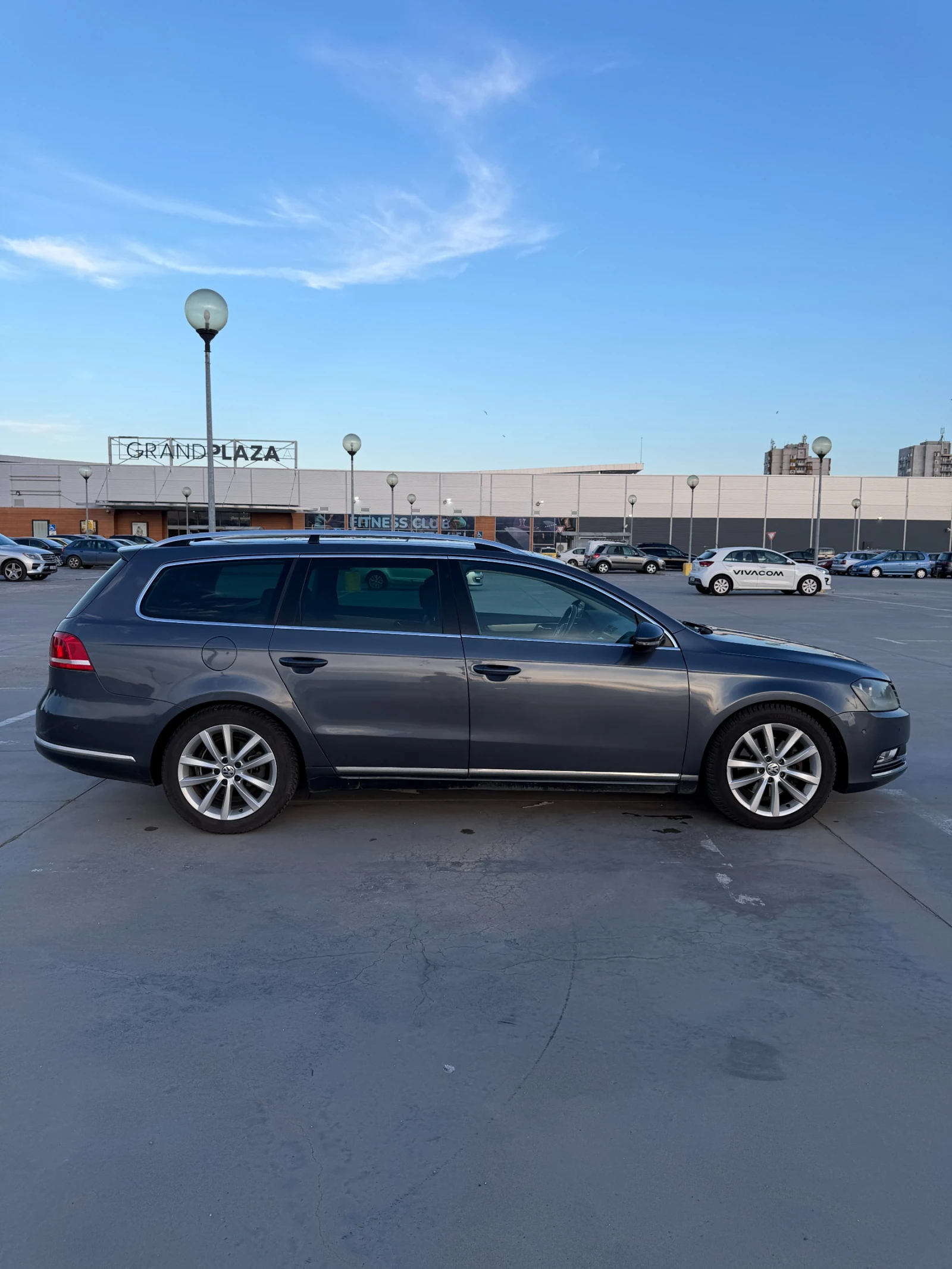 VW Passat 2.0TDI, снимка 6 - Автомобили и джипове - 56085983