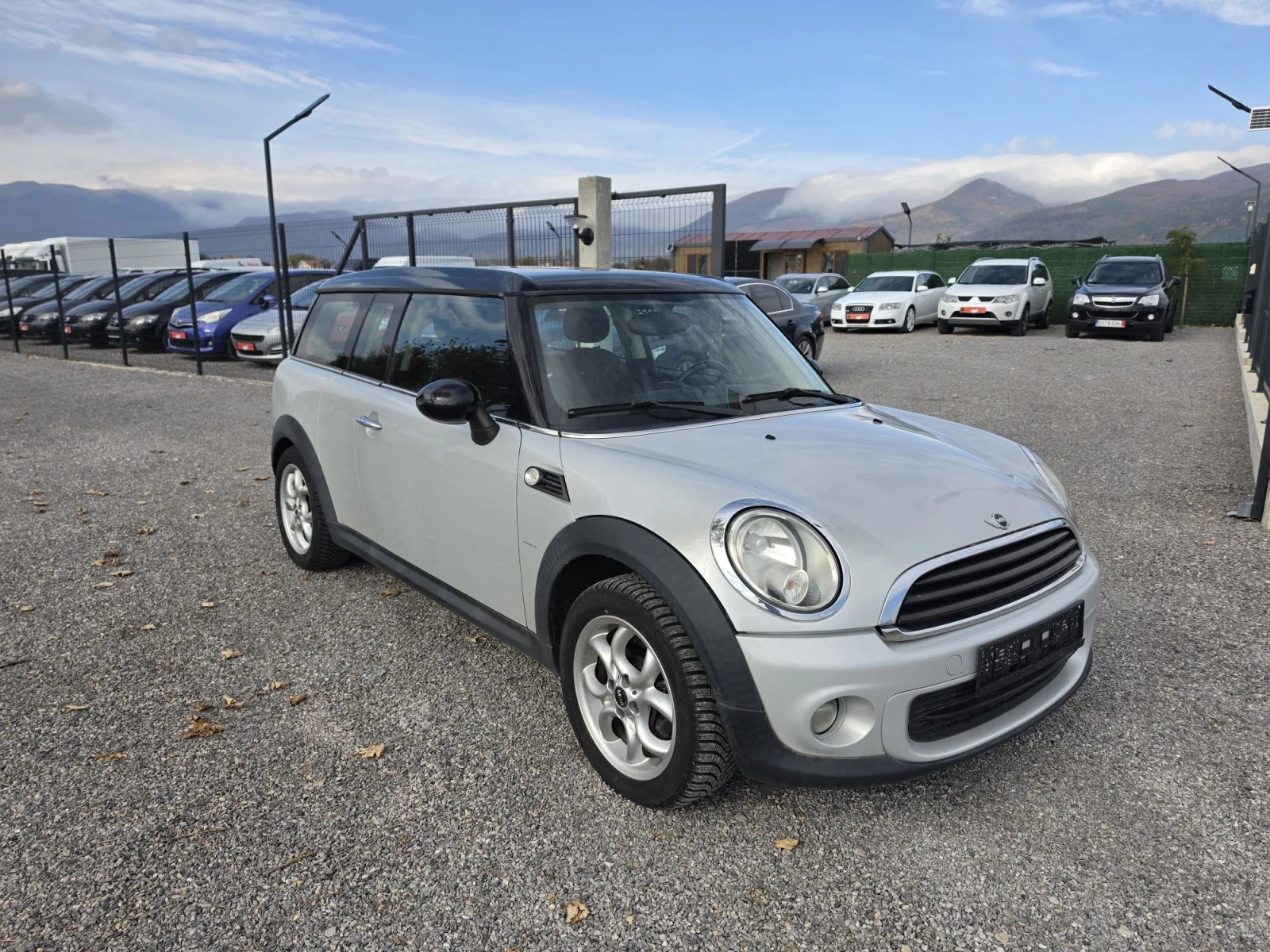 Mini Clubman 1.6 i, снимка 8 - Автомобили и джипове - 56659486