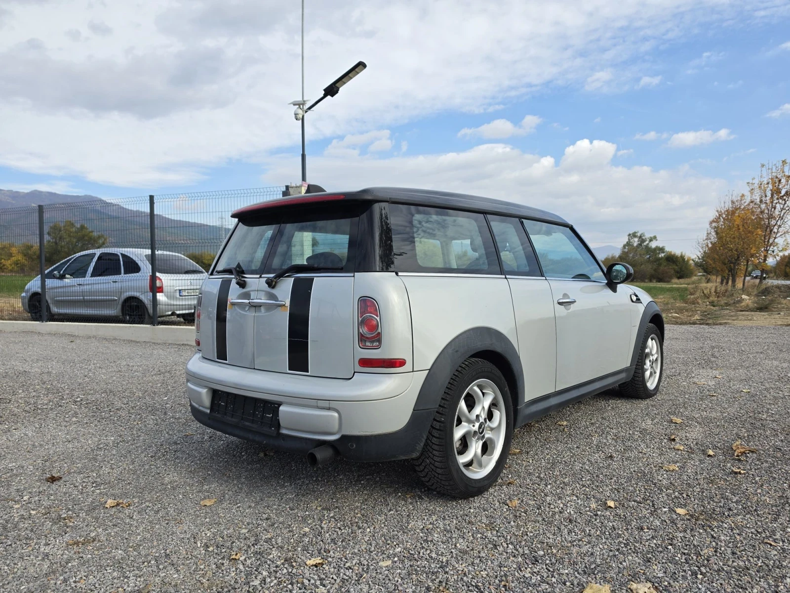 Mini Clubman 1.6 i, снимка 6 - Автомобили и джипове - 56659486