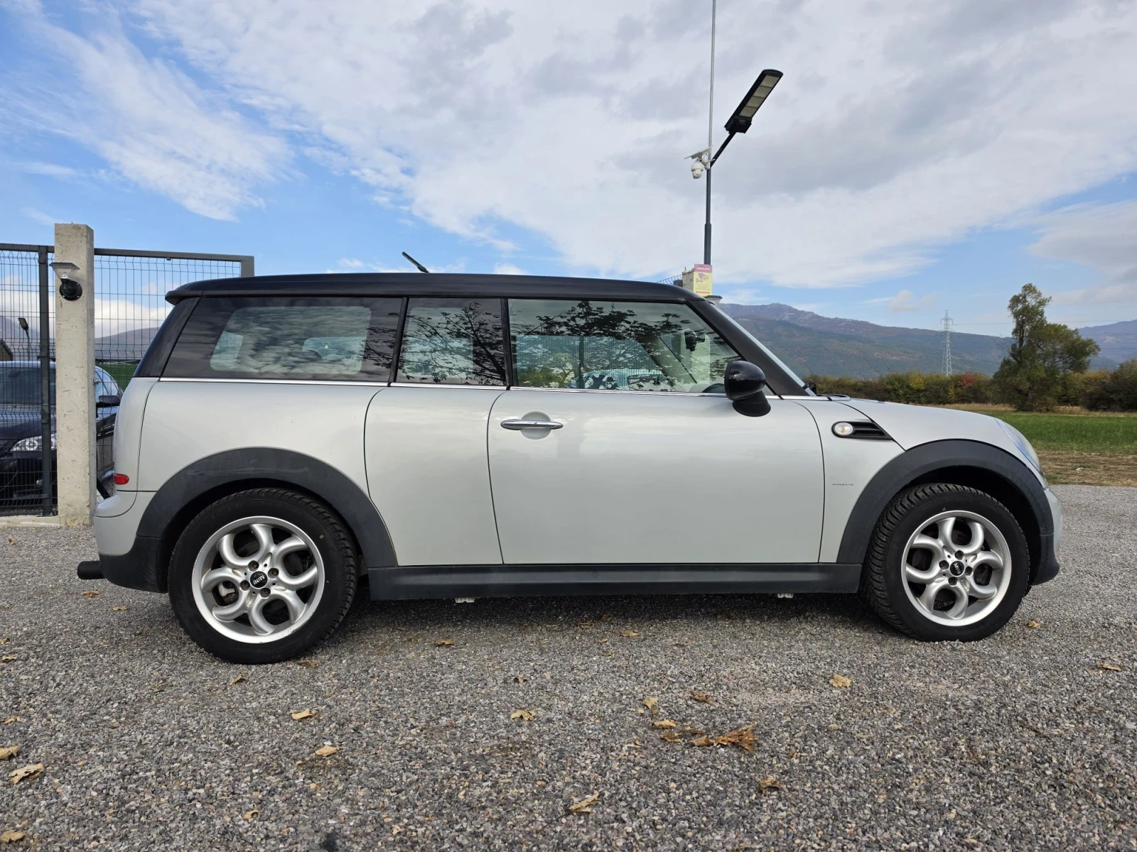 Mini Clubman 1.6 i, снимка 7 - Автомобили и джипове - 56659486