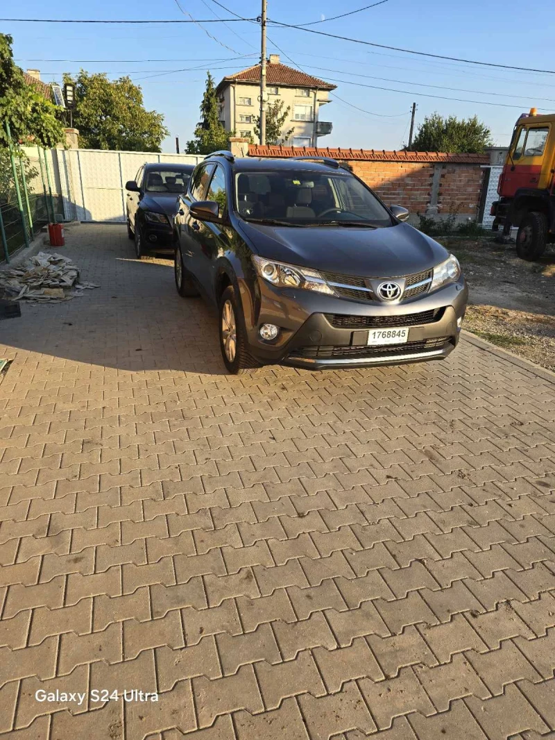 Toyota Rav4 2.2d  4x4 Камера за заден ход, снимка 1 - Автомобили и джипове - 47220986