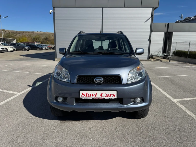 Daihatsu Terios 1.3 i * 4x4 * БЕЗ РЪЖДИ * ИТАЛИЯ * 160.000 км!, снимка 2 - Автомобили и джипове - 52239475