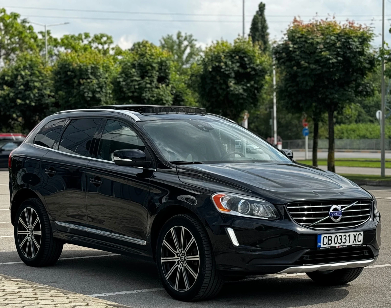 Volvo XC60 T6 AWD 3.0L 6цил 304кс - изображение 3