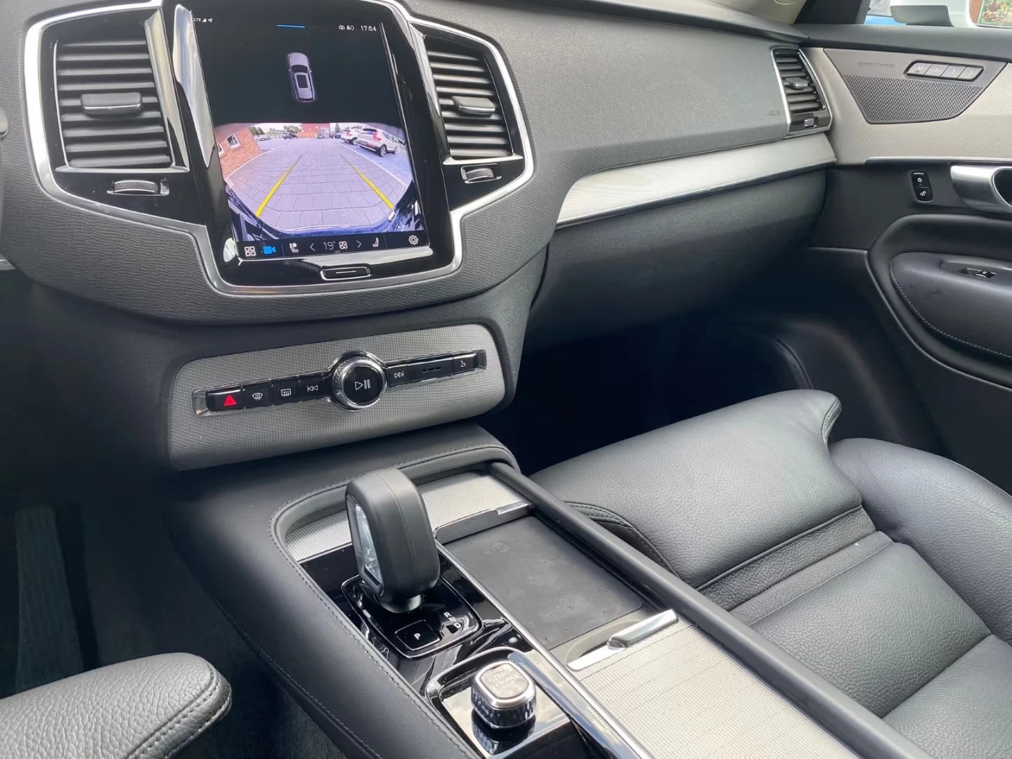 Volvo Xc90 T8/CORE/455HP/CAM/ACC/MEMORY/CARPLAY/AMBI/847f | Mobile.bg   12