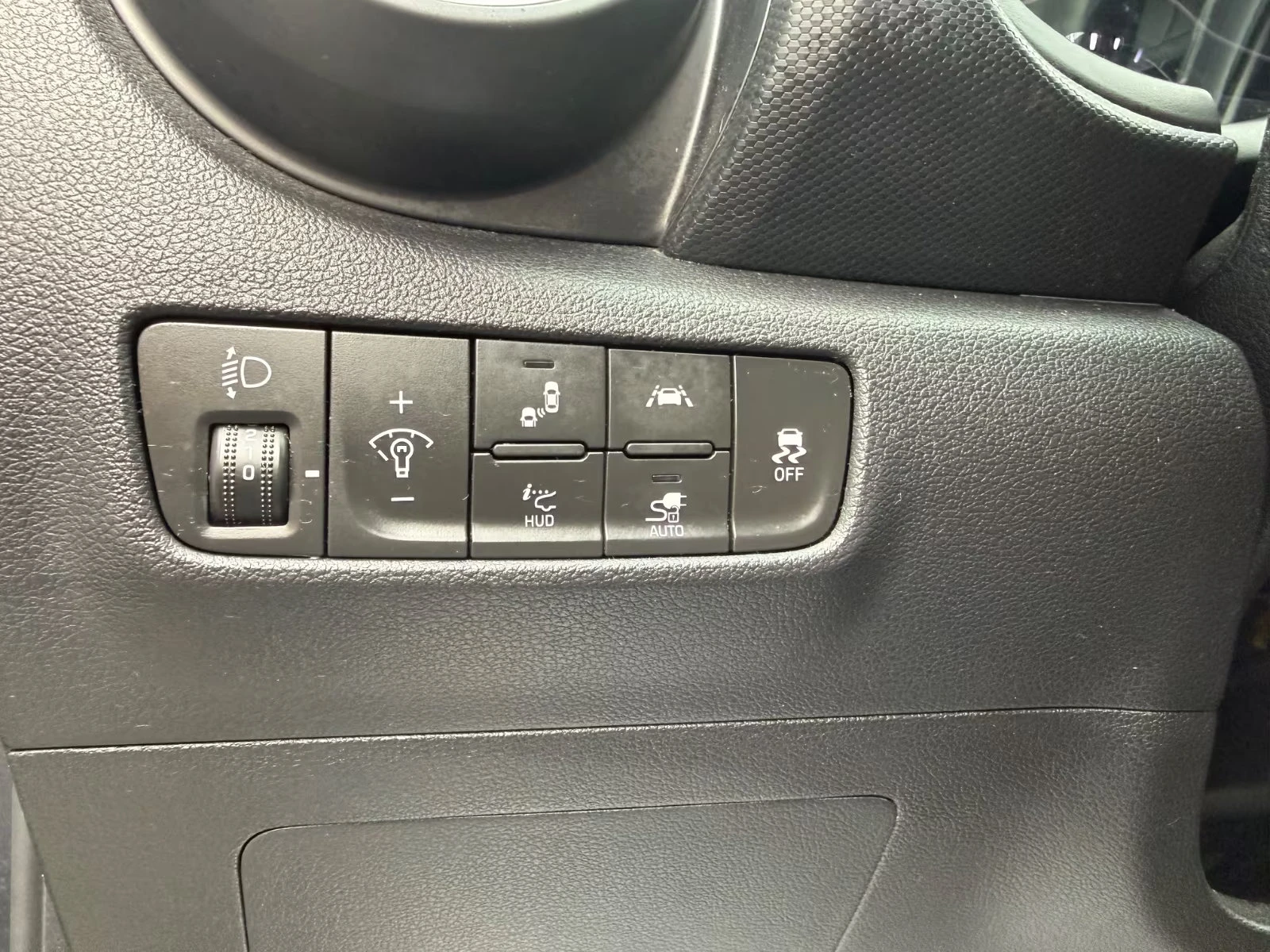 Hyundai Kona PREMIUM/204HP/����������/HUD/KRELL/NAVI/CPLAY/112q | Mobile.bg � ����������� 13