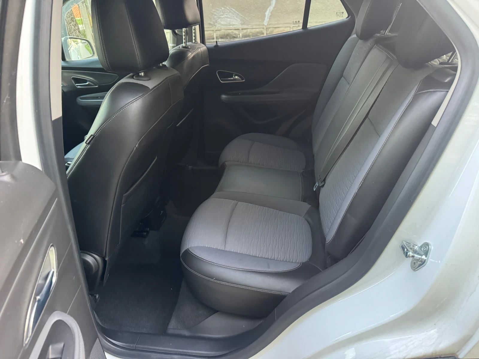 Opel Mokka ФУЛЛ ЕКСТРИ;:!!, снимка 10 - Автомобили и джипове - 54309667