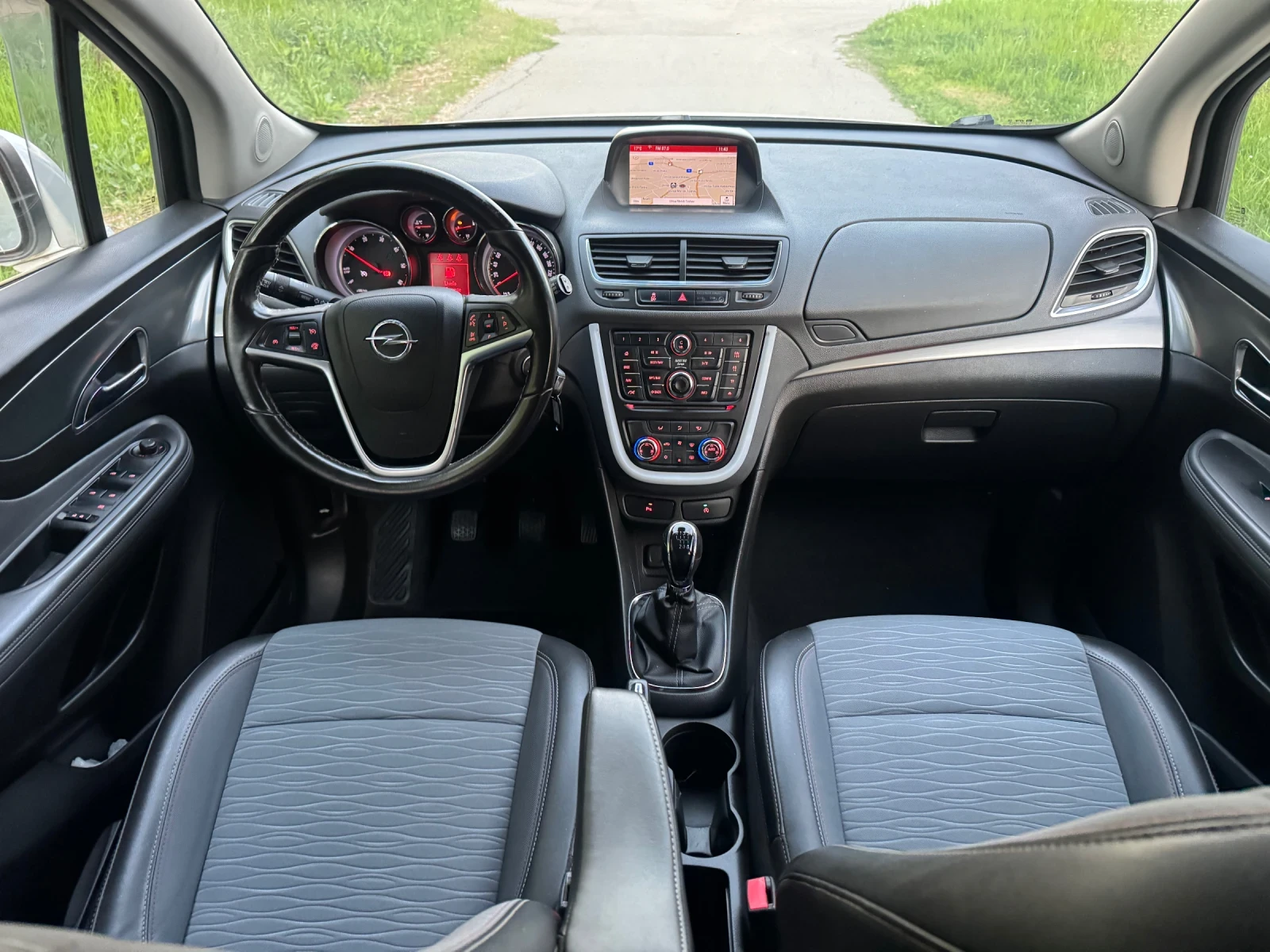 Opel Mokka ФУЛЛ ЕКСТРИ;:!!, снимка 12 - Автомобили и джипове - 54309667