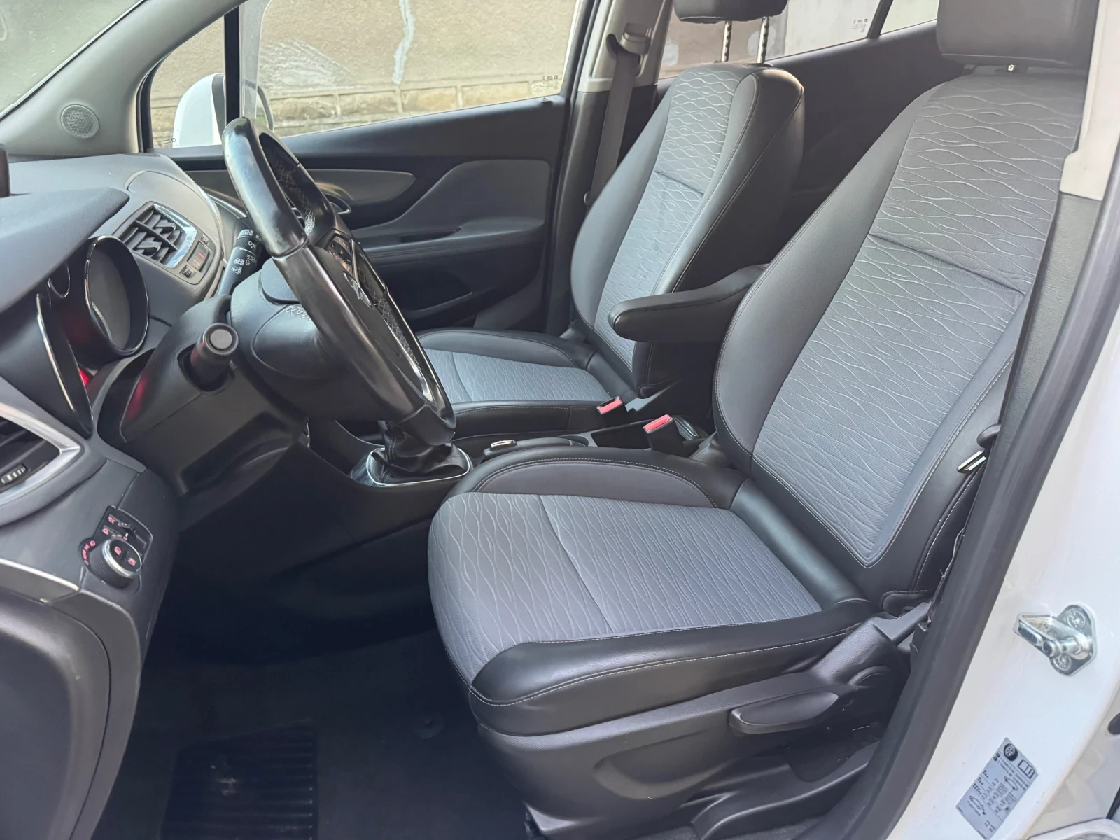 Opel Mokka ФУЛЛ ЕКСТРИ;:!!, снимка 9 - Автомобили и джипове - 54309667