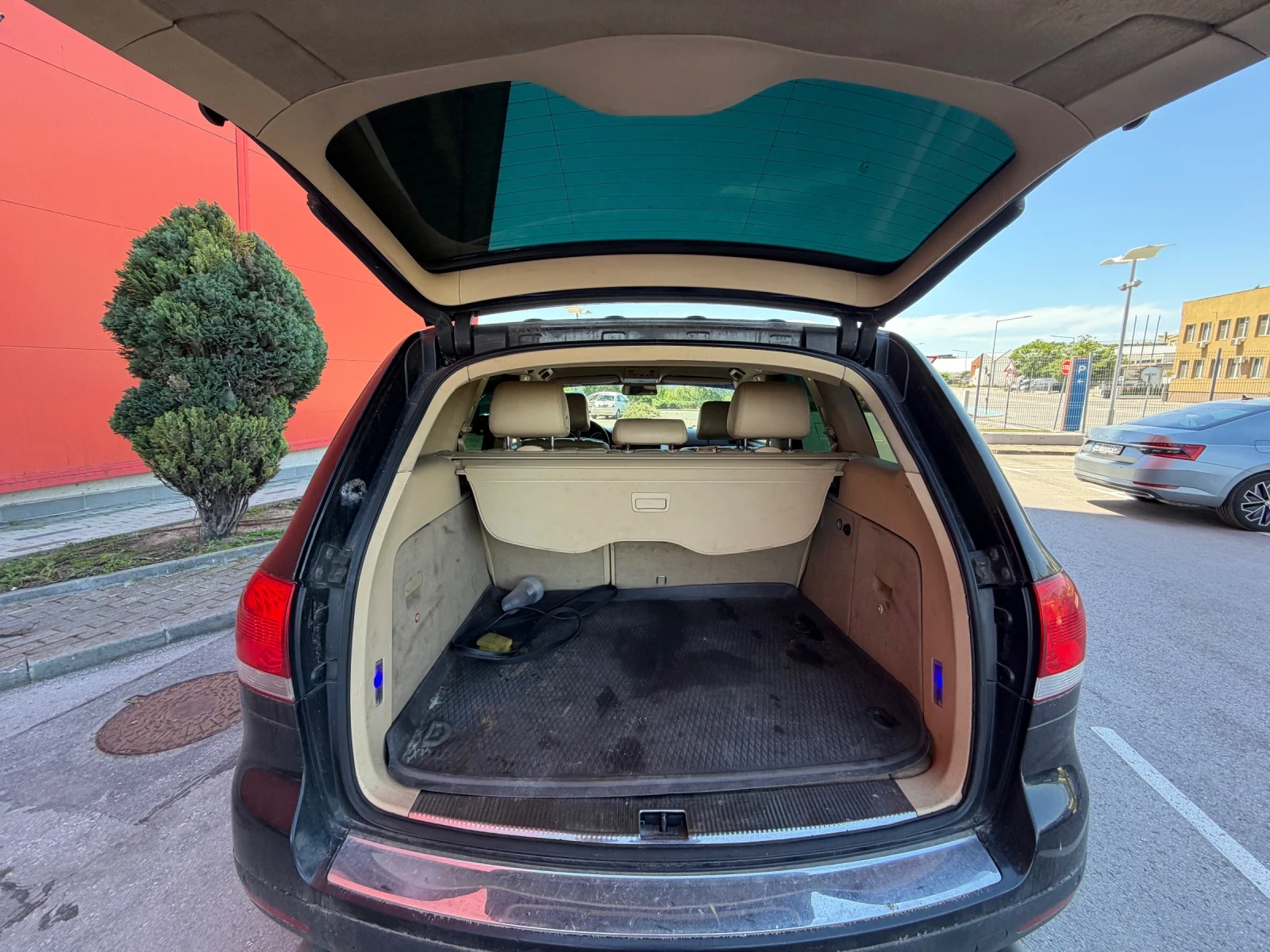 VW Touareg 3.0TDI* НА* ПРУЖИНИ* КОжа, снимка 7 - Автомобили и джипове - 54564755