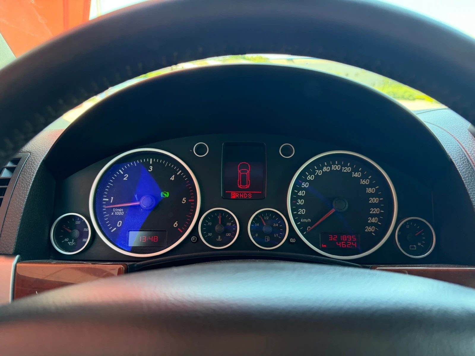 VW Touareg 3.0TDI* НА* ПРУЖИНИ* КОжа, снимка 16 - Автомобили и джипове - 54564755