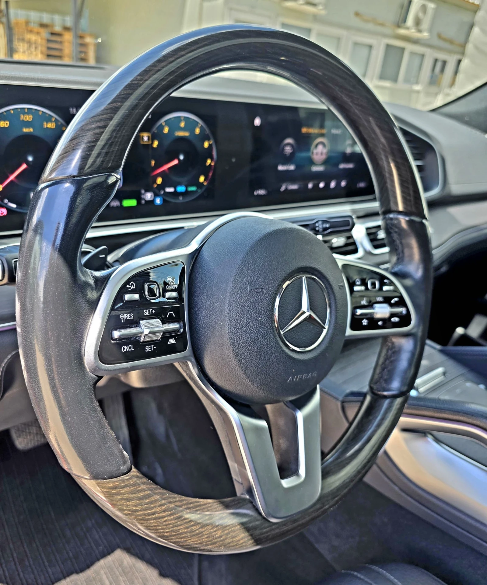 Mercedes-Benz GLE 450 AMG 4MATIC | AMG Line | EQ BOOST| 9G-Tronic| BURMESTER, снимка 13 - Автомобили и джипове - 54669269
