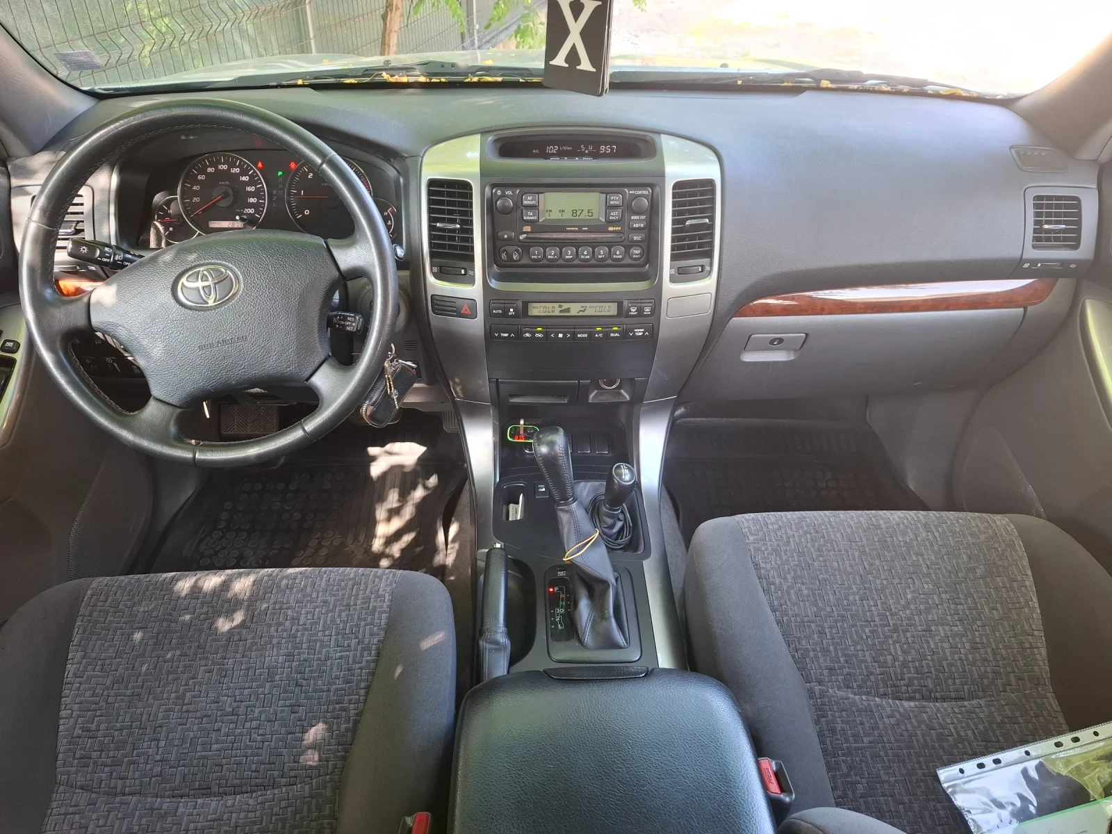 Toyota Land cruiser, снимка 16 - Автомобили и джипове - 55060929