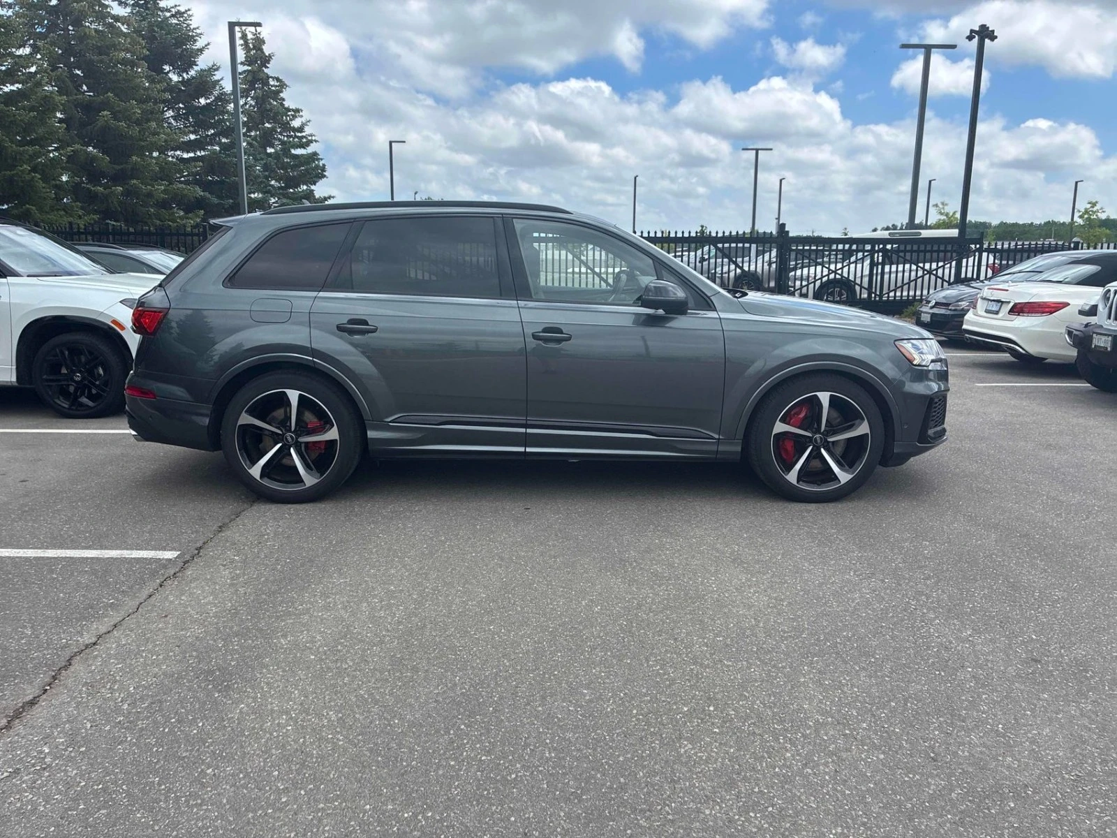 Audi SQ7 I TECHNIK I Цена до България & АвтоКредит, снимка 4 - Автомобили и джипове - 56244455