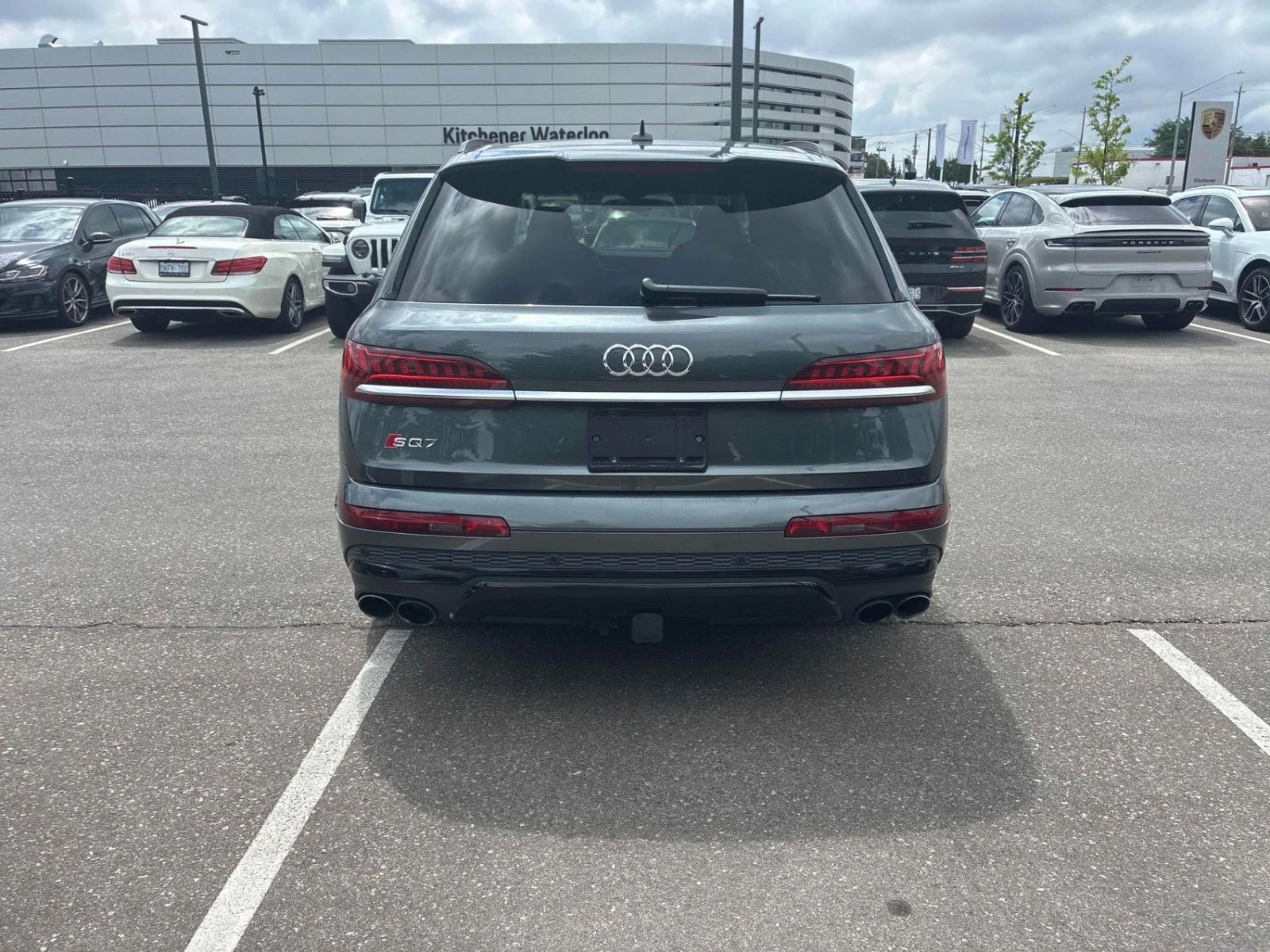 Audi SQ7 I TECHNIK I Цена до България & АвтоКредит, снимка 5 - Автомобили и джипове - 56244455