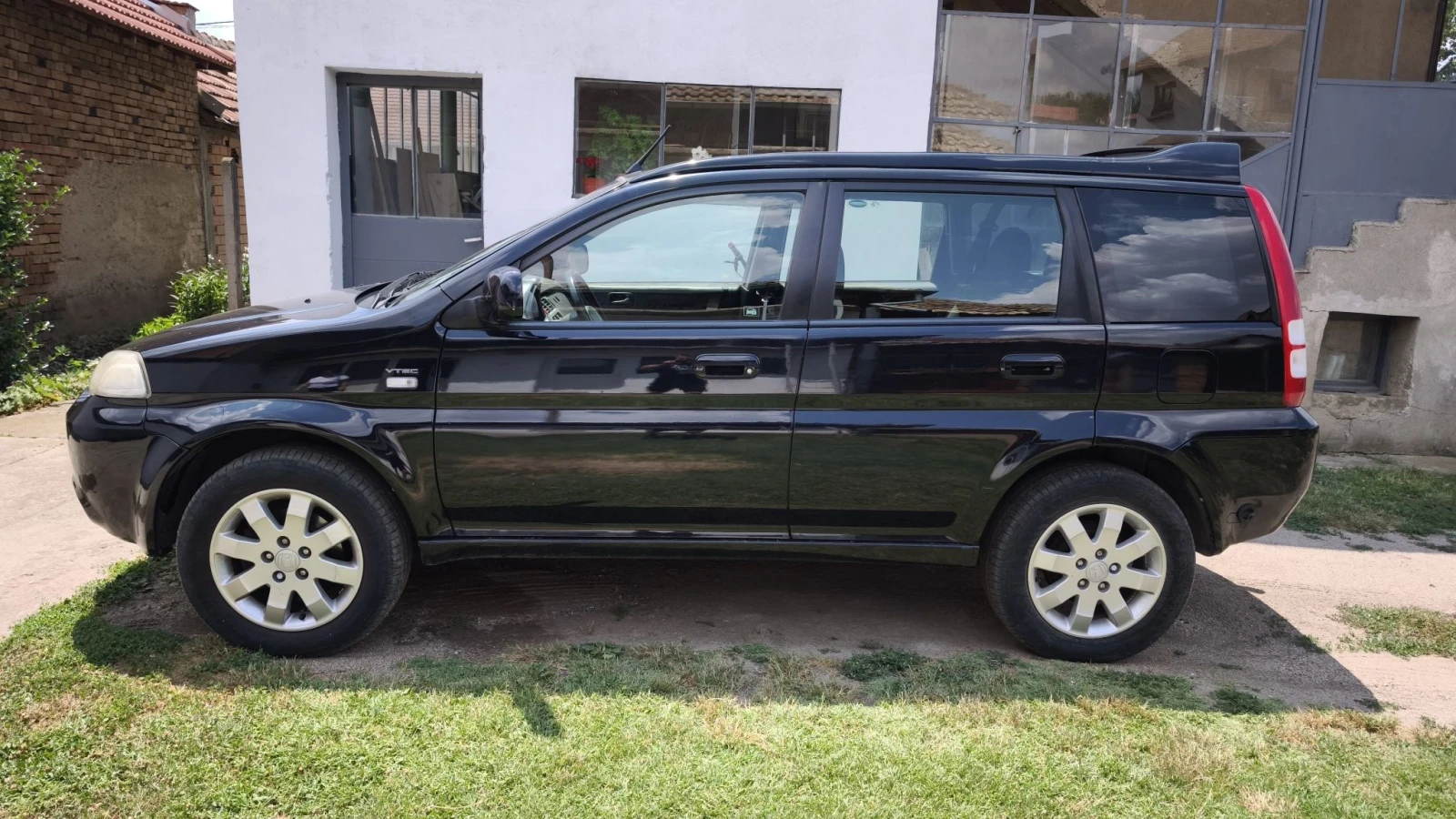 Honda Hr-v 1.6 vtec, снимка 4 - Автомобили и джипове - 56275544
