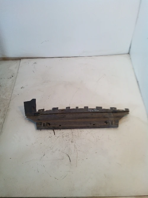 Кора под предна броня за Рено Клио