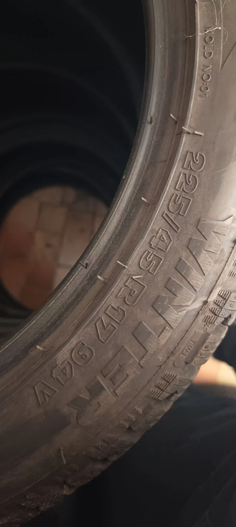 ���� 225/45R17 | Mobile.bg � ����������� 4