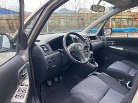 Toyota Corolla verso 2.0 D-4-D, снимка 12