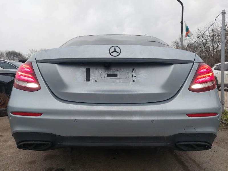 Mercedes-Benz E 220 d W213 AMG Пакет, снимка 7 - Автомобили и джипове - 44725509