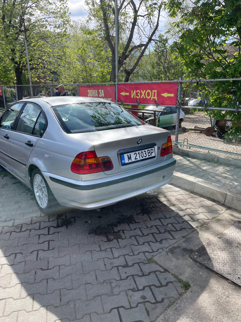 BMW 320, снимка 11 - Автомобили и джипове - 46393173