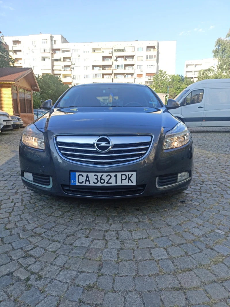 Opel Insignia, снимка 1 - Автомобили и джипове - 47426400