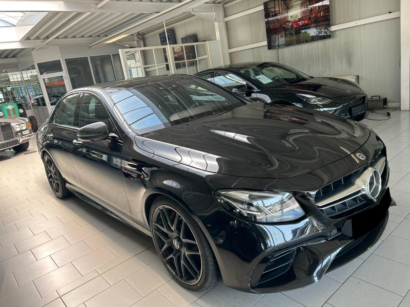 Mercedes-Benz E 63 AMG AMG E63 S 4Matic+ , снимка 2 - Автомобили и джипове - 47142206