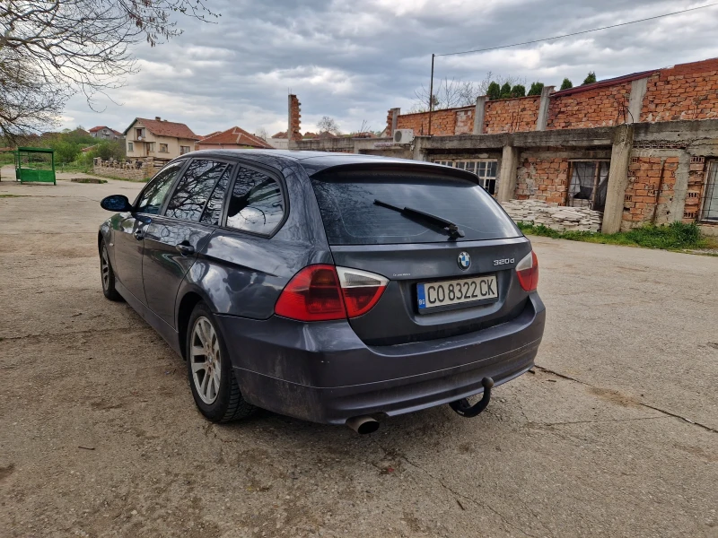 BMW 320, снимка 2 - Автомобили и джипове - 47355855