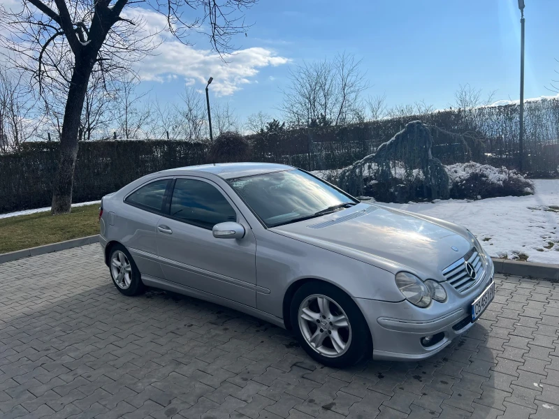 Mercedes-Benz C 220 Facelift Avantgarde Автоматик 150 коня, снимка 3 - Автомобили и джипове - 49381605